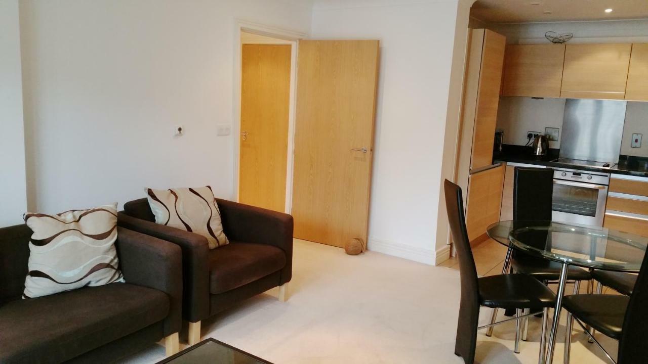 Oxford Apartment-- Free Parking 2 Bedrooms-2Bathrooms-Located In Jericho Oxford Close To Bus And Rail Station מראה חיצוני תמונה