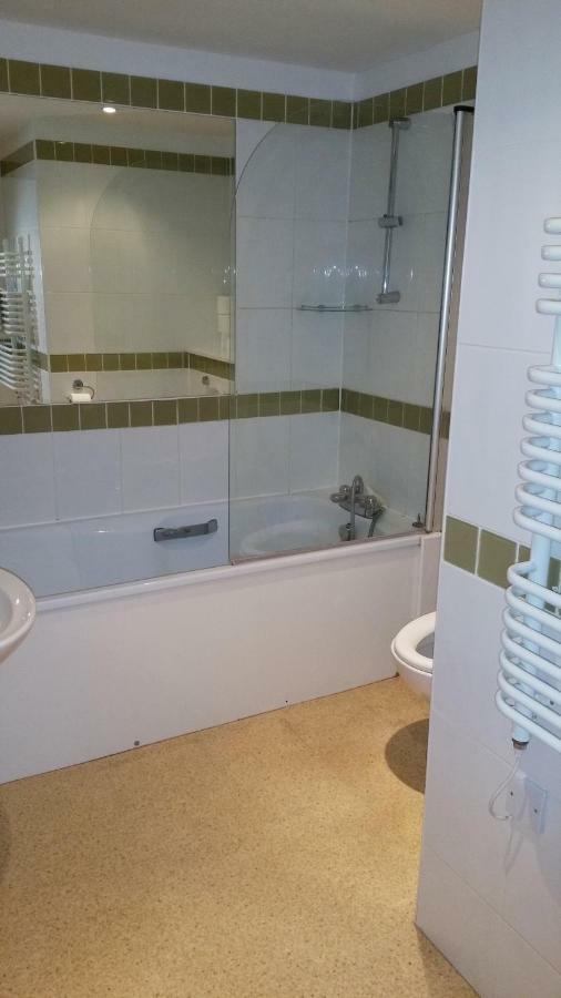 Oxford Apartment-- Free Parking 2 Bedrooms-2Bathrooms-Located In Jericho Oxford Close To Bus And Rail Station מראה חיצוני תמונה