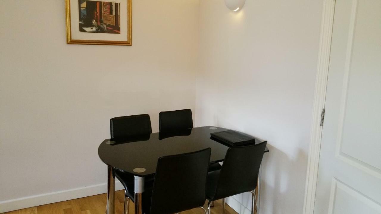 Oxford Apartment-- Free Parking 2 Bedrooms-2Bathrooms-Located In Jericho Oxford Close To Bus And Rail Station מראה חיצוני תמונה